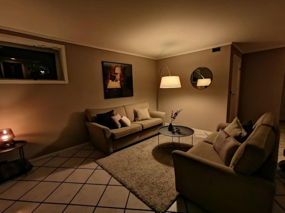 Sentrumsnaer Leilighet Med 3 Soverom. Bergen Exterior photo